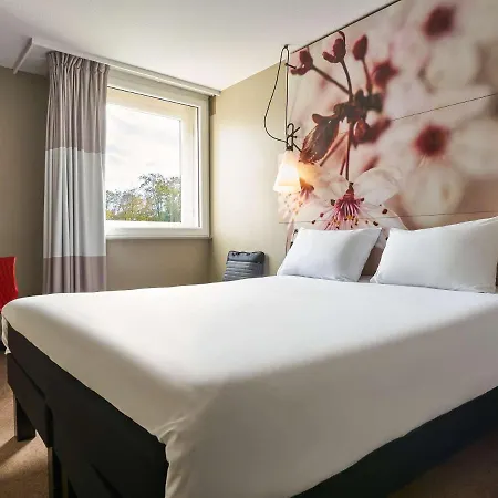 Ibis Paris Marne La Vallee מלון