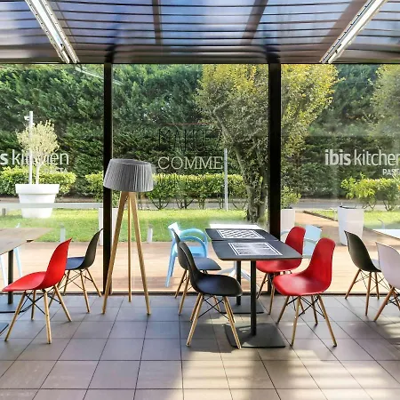 Ibis Paris Marne La Vallee מלון